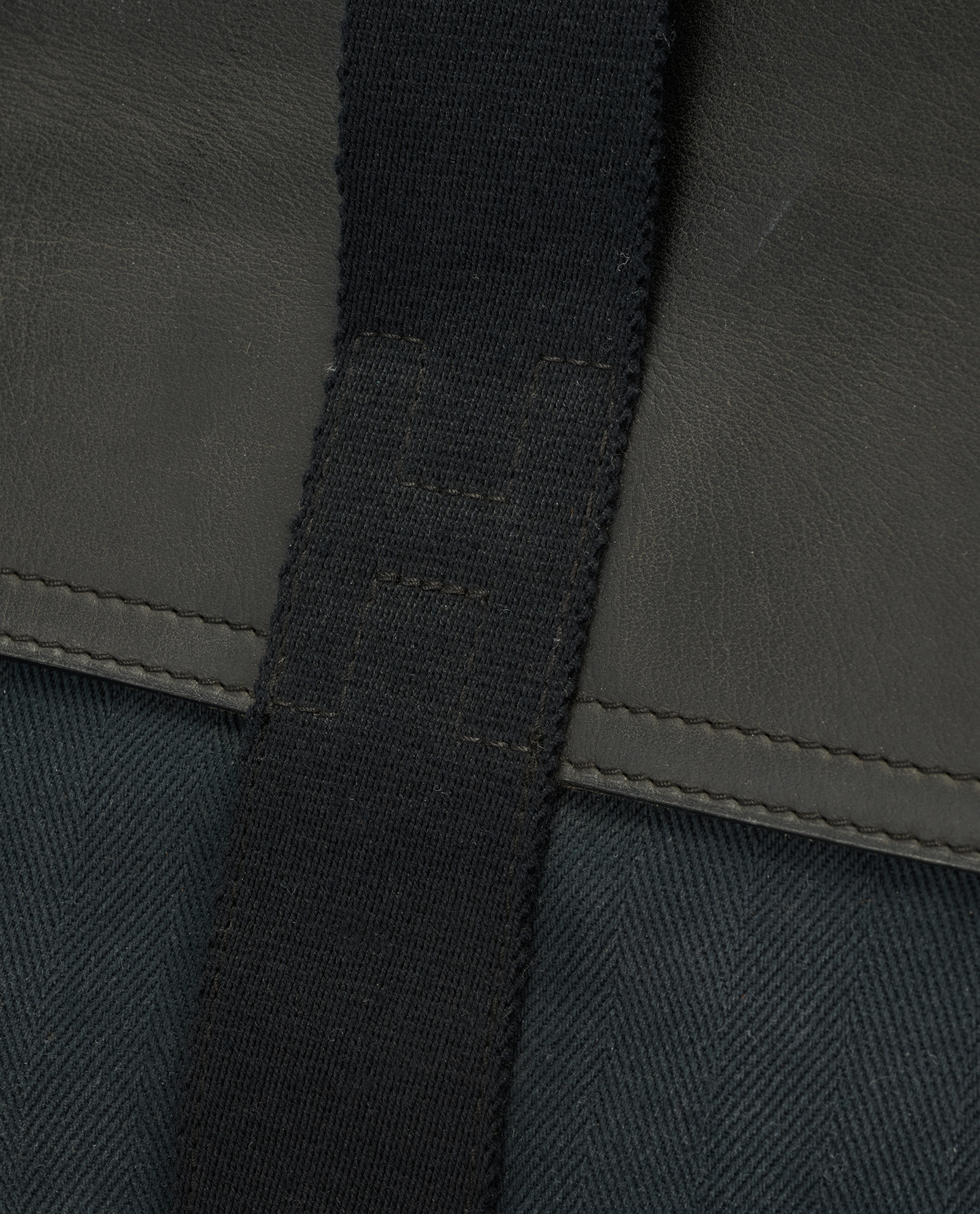 Valparaiso, &pound;350, Handbags, Black/Navy, Cotton/Leather, Other view